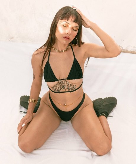 ohdulceari jolie star du porno galerie