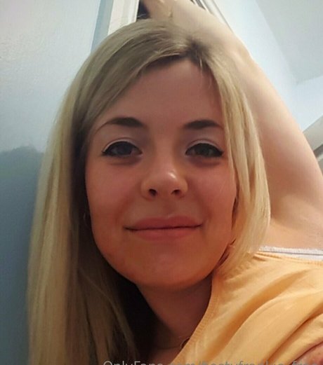 fiestyfrankie free nus de stars du porno archive