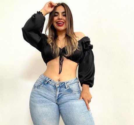 Thaily Delgado modèle magnifique galerie