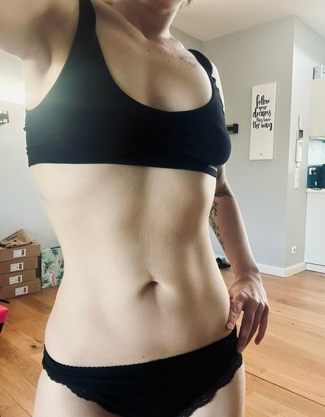 starkandkinky étoile sexy photos