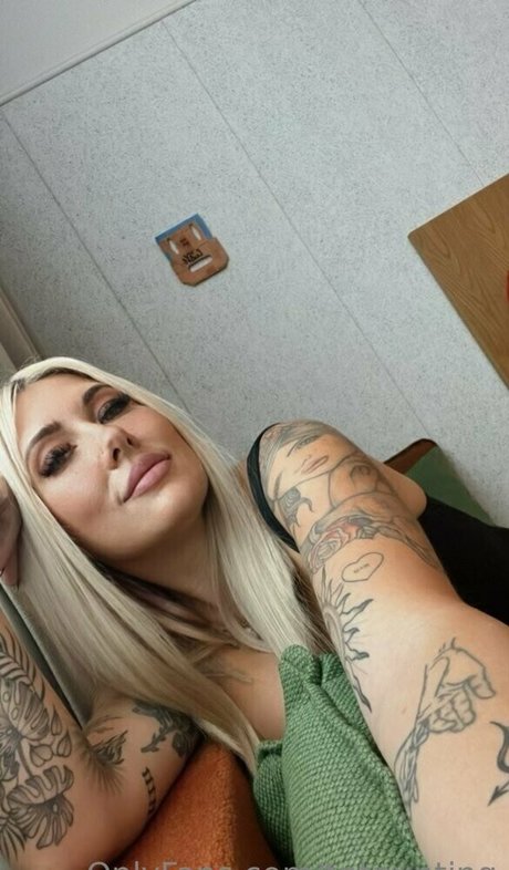 carlyelectriclive actrice de sexe img