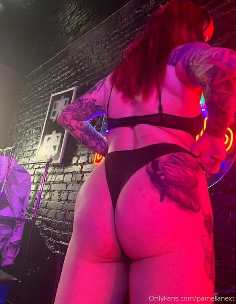 pamelanext modèle érotique archive