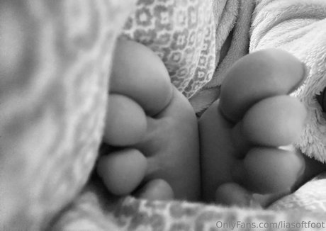 trio sous la douche onlyfans plutôt parfait images