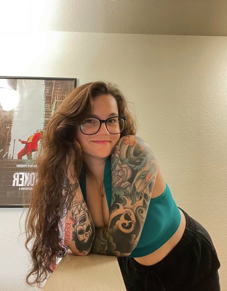 FrankieDarko modèle magnifique archive