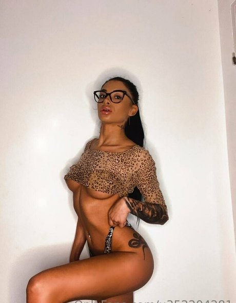 redelissa actrice érotique galerie