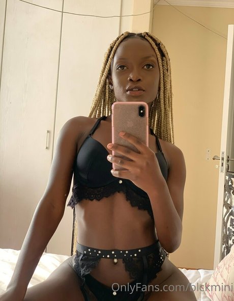 blckmini nus de stars du porno images