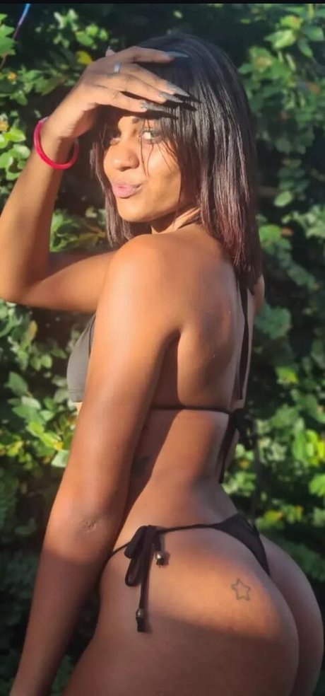 Fabiana Gomes star du porno gratuite des photos