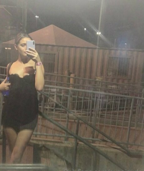 avaajayde star pornographique galeries