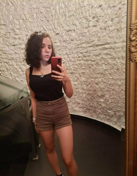 charming dora modèle nu archive