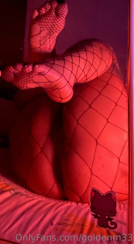 milf blonde aux courbes onlyfans gratuit sympa photo