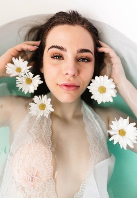 livvy5493 actrice de grande qualité galerie