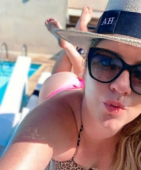 Ana Hissa star du porno exclusive galerie