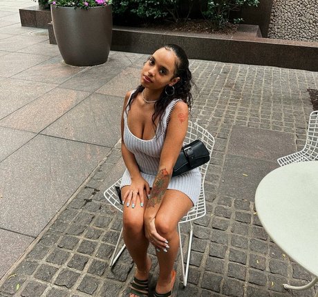 Madwavyy modèle artistique images