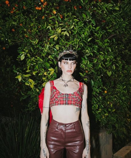 Lilith Czar belle actrice galeries