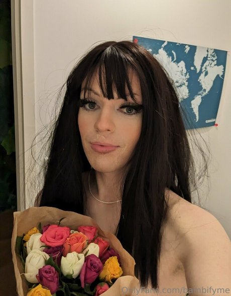 Babygirl Emma star érotique archive