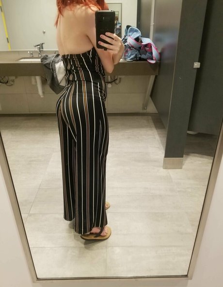 elladonella free étoile exclusive galerie