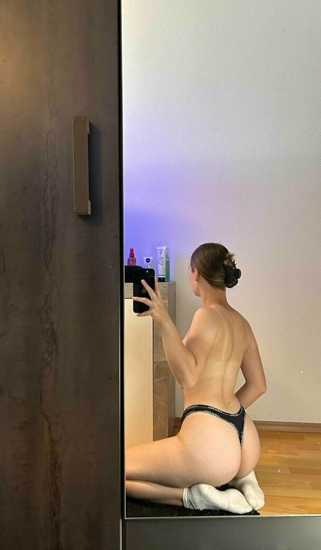 lucy fans vip modèle pornographique image