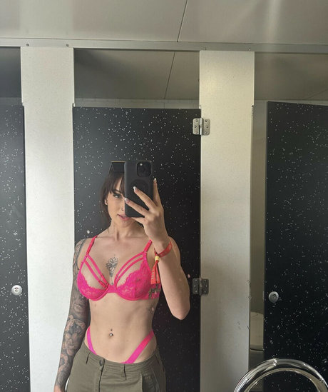 Fin 25 star exclusive images