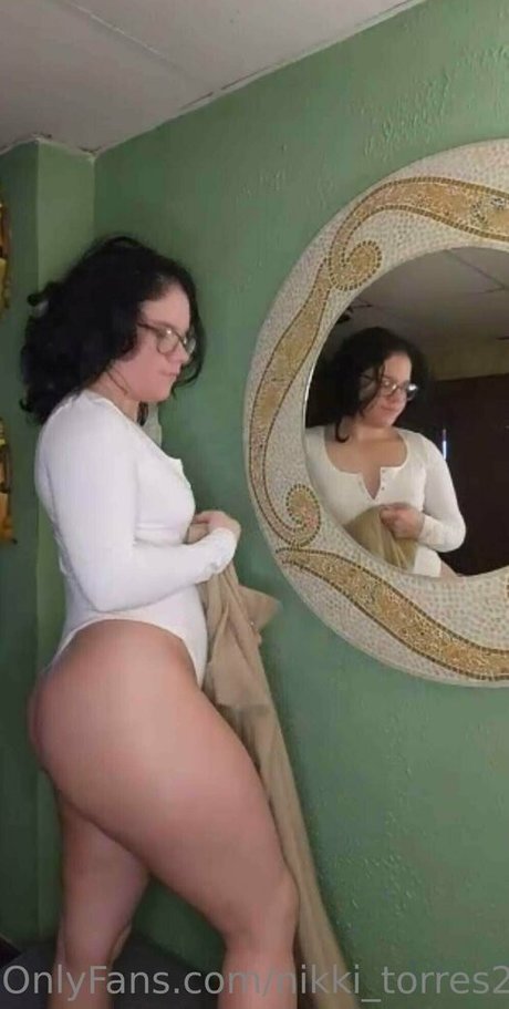Nikki torres47 actrice pornographique des photos