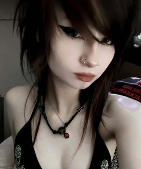 xxbloodymascaraxx haut modèle photo