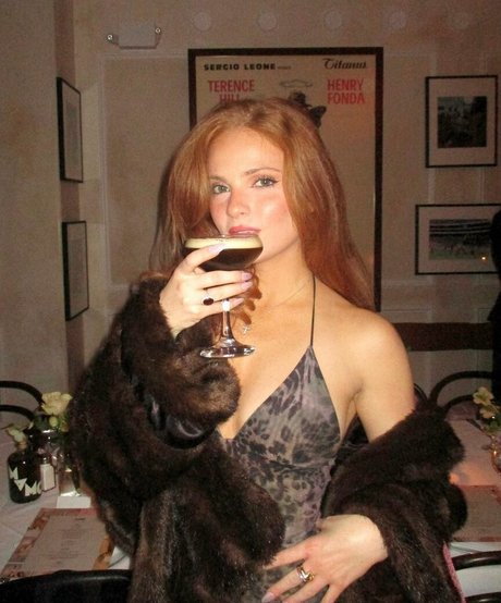 Sophia La Corte modèle adulte image