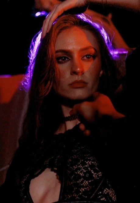 lola costa actrice adulte photo