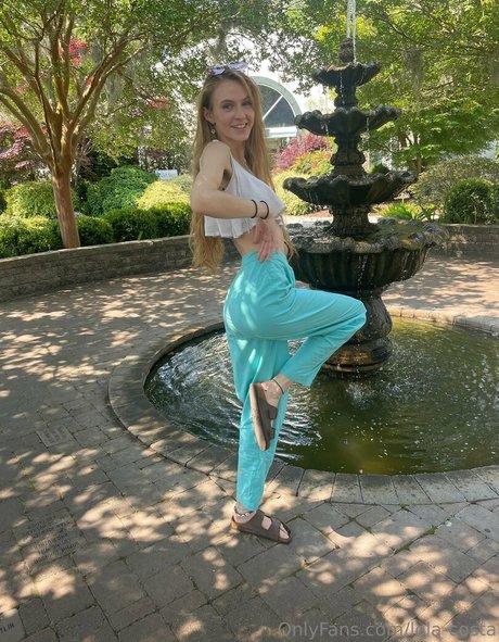 lola costa étoile gratuite collection