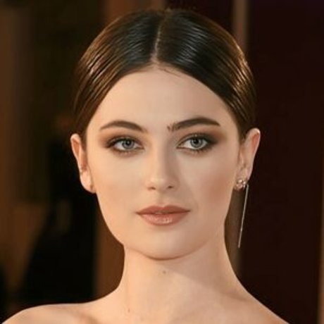 Millie Brady actrice nue des photos