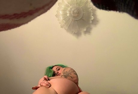 bluemooncrii actrice de nus photo