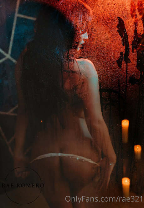 Elaina Rae Romero modèle magnifique photo