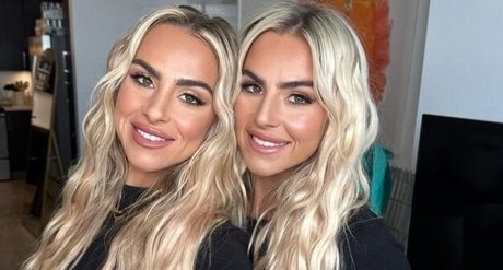 Cavinder Twins étoile adulte img