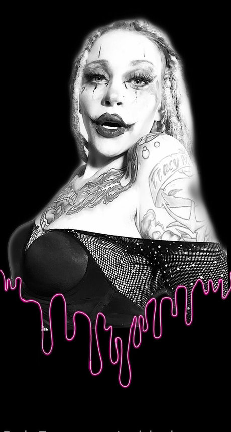 spiderinyourgarden actrice sexy galeries