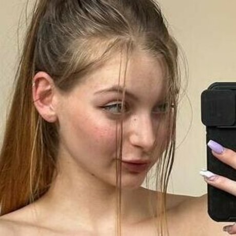 Kortie actrice chaude images