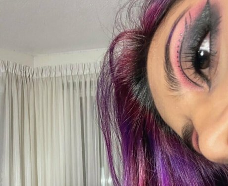 milf blonde aux courbes onlyfans nu meilleur photo