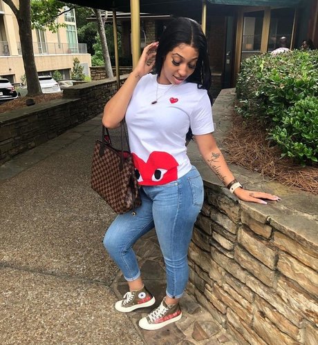 Shethickyyy star du porno exclusive des photos