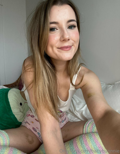 babybunnnie modèle sympa image