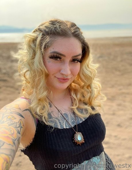 aurorawestx star du porno en haute qualité galerie