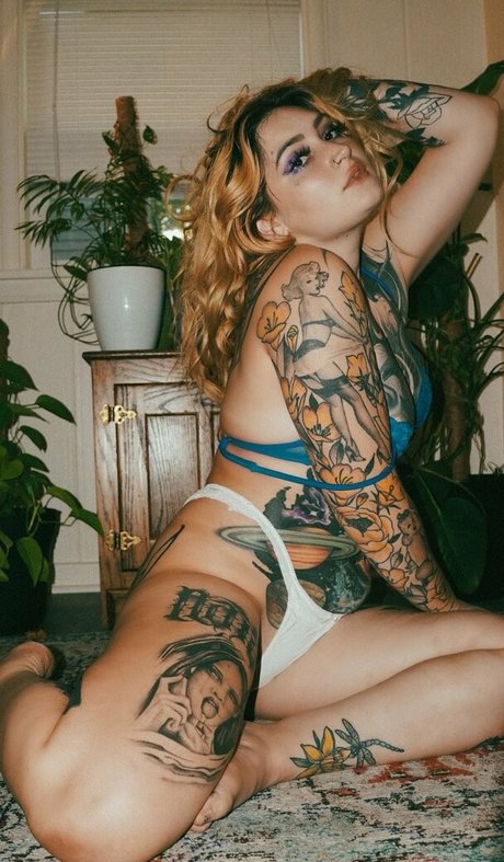 aurorawestx star du porno en haute qualité photo