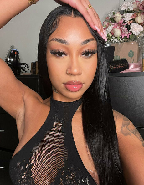 exoticblasiann étoile chaude archive