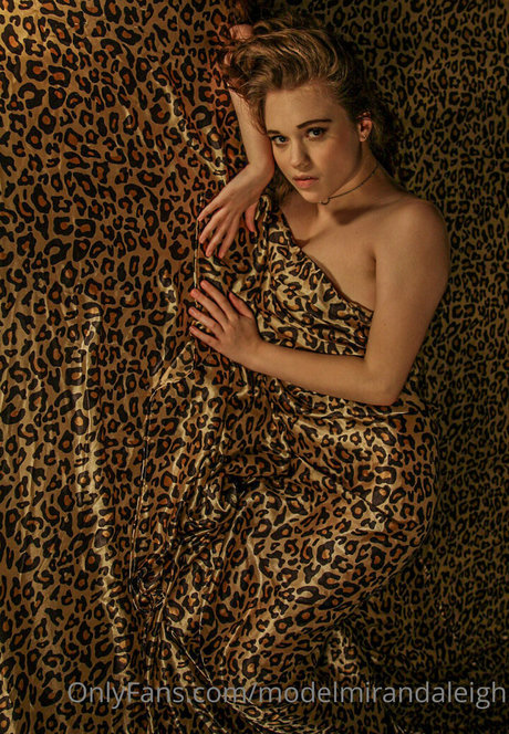 modelmirandaleigh actrice érotique photos