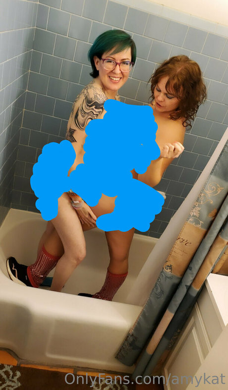 seins bonnet g onlyfans haut hd photos