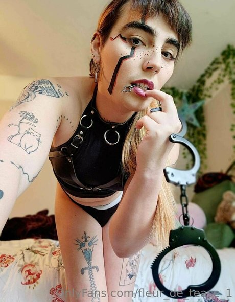 fleur de tease 1 étoile xxx img