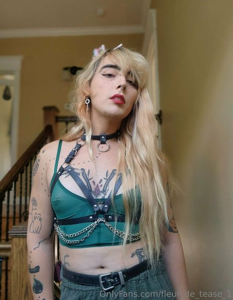 rousse solo onlyfans haut de gamme photo