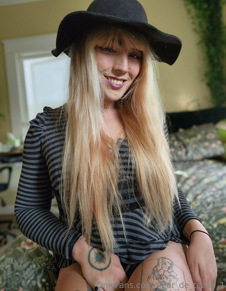 fleur de tease 1 actrice érotique photo