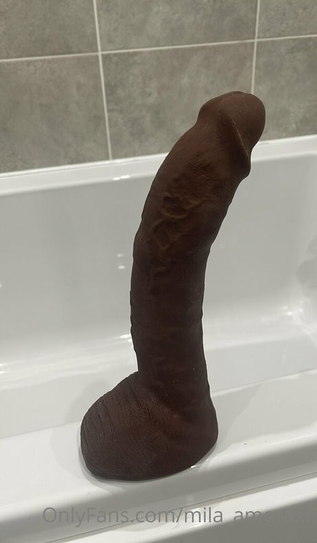 mila amora x étoile sexy des photos