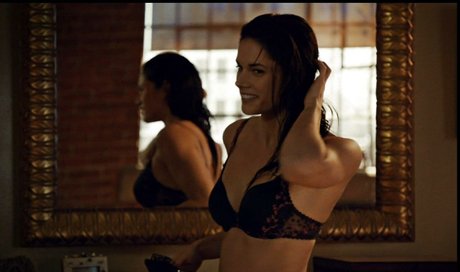 Missy Peregrym actrice libre photos