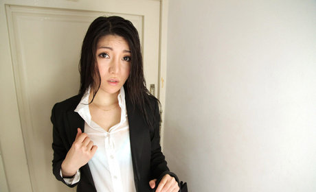 Nanami Mizusaki star du porno adulte des photos