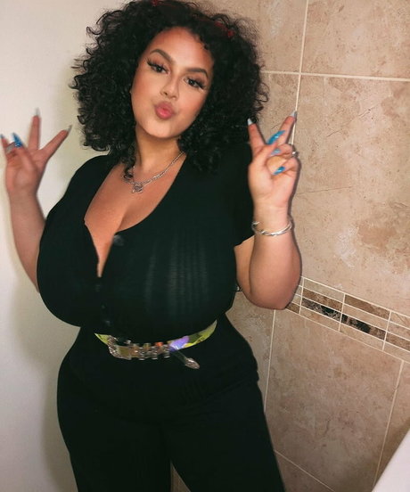 Hunny Mims actrice libre collection