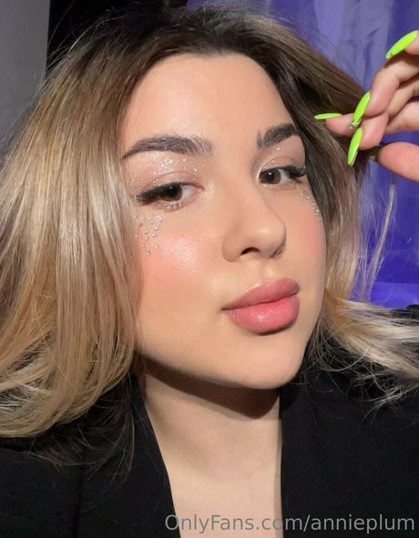 cuteanniexx modèle artistique collection