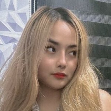 jade12 actrice de grande qualité des photos